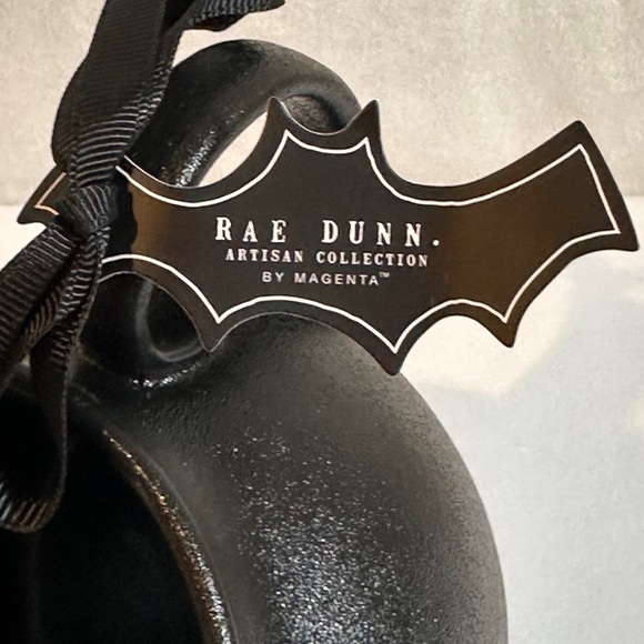 Magic Potion Caldron Style Coffee Cup/Mug feels like cast iron with its texture - Picture 4 of 4